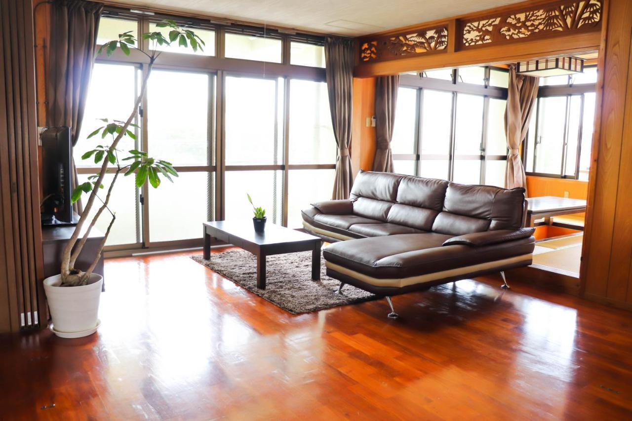 شاتان Condominium Hotel Mihama Upi المظهر الخارجي الصورة